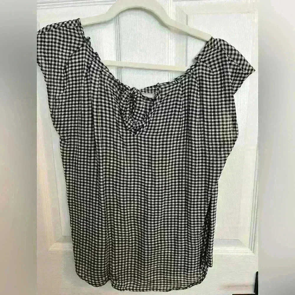 Lauren Conrad black/white gingham short sleeve chambray blouse - Picture 3 of 8